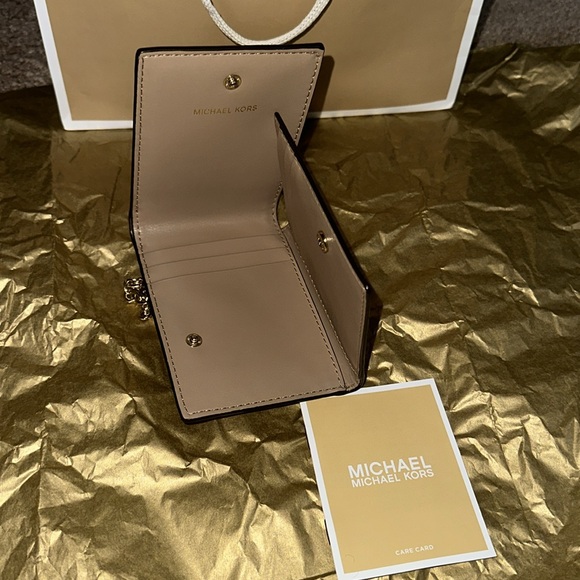 Michael Kors xs folded card case leather in the color camel - Picture 3 of 4